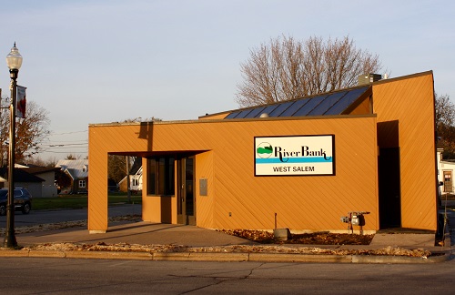 banks in west salem wi